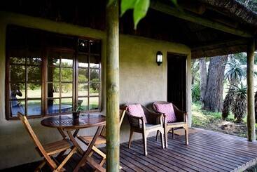 هتل Chrislin African Lodge
