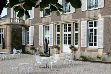 هتل Domaine De Bayeux