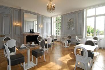 هتل Domaine De Bayeux