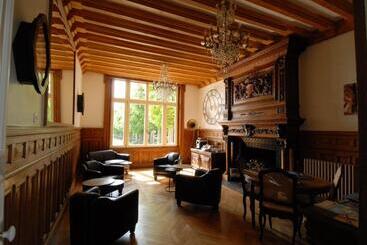 هتل Domaine De Bayeux