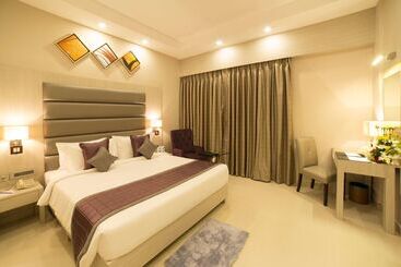 هتل Golden Tulip Salt Lake City Kolkata