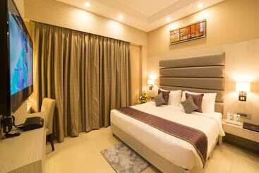 هتل Golden Tulip Salt Lake City Kolkata