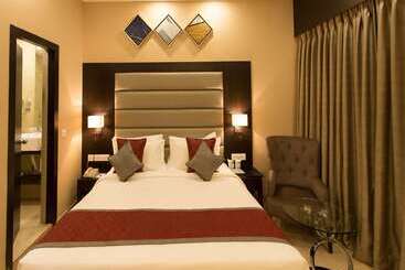 هتل Golden Tulip Salt Lake City Kolkata