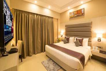 هتل Golden Tulip Salt Lake City Kolkata
