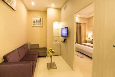 هتل Golden Tulip Salt Lake City Kolkata