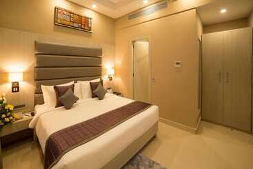هتل Golden Tulip Salt Lake City Kolkata