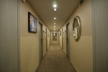 هتل Golden Tulip Salt Lake City Kolkata
