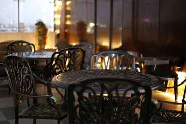 هتل Golden Tulip Salt Lake City Kolkata