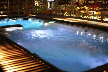 هتل Golden Tulip Salt Lake City Kolkata