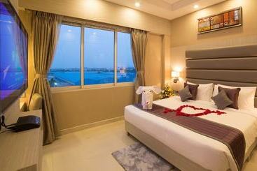 هتل Golden Tulip Salt Lake City Kolkata