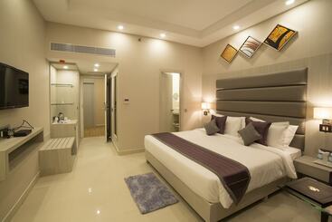 هتل Golden Tulip Salt Lake City Kolkata