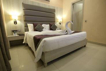 هتل Golden Tulip Salt Lake City Kolkata