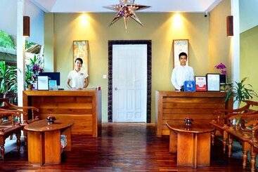 هتل Oasis  Bagan