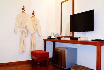 هتل Oasis  Bagan