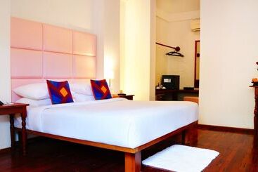 هتل Oasis  Bagan