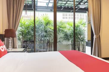 هتل Rattana Residence Thalang