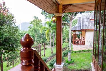 酒店 Mont Goei Pai