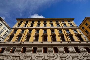 هتل Roma Resort Termini
