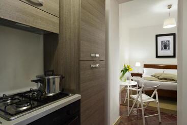 هتل Roma Resort Termini