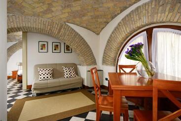 هتل Roma Resort Termini
