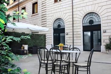 هتل Roma Resort Termini