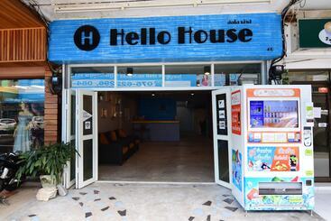 پانسیون Hello House