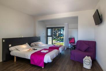 استراحتگاه Domaine De Port Aux Rocs