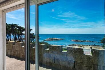 استراحتگاه Domaine De Port Aux Rocs