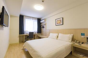 هتل Jinjiang Inn Liaoning Chaoyang Railway Station