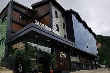 هتل Mayben