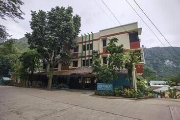 Amos Pili Tree Inn Powered By Cocotel