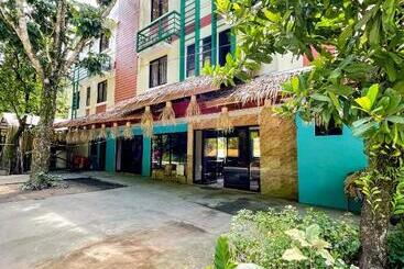 Amos Pili Tree Inn Powered By Cocotel