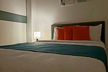 هتل Cando Living