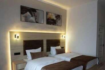 هتل Shosh Modern