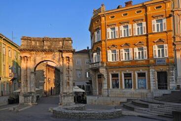 Boutique Suites Joyce - Pula