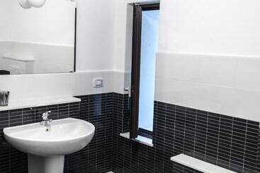 تختخواب و صبحانه Maria Vittoria Charming Rooms And Apartments