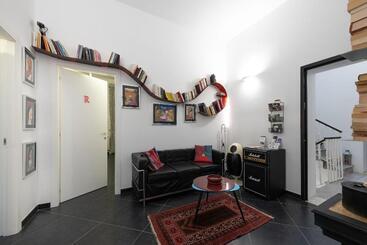 تختخواب و صبحانه Maria Vittoria Charming Rooms And Apartments