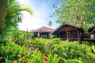 تختخواب و صبحانه Nid's Bungalows