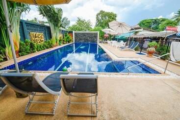 تختخواب و صبحانه Nid's Bungalows