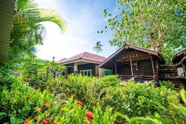 تختخواب و صبحانه Nid's Bungalows