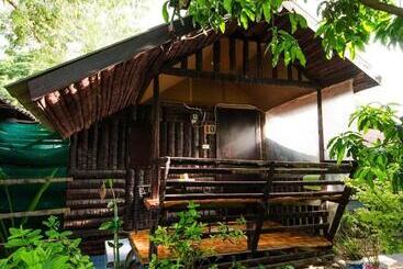 تختخواب و صبحانه Nid's Bungalows