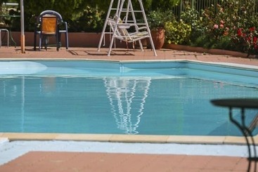 Garbis Villas & Apartments