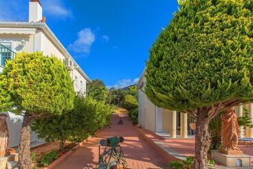 Garbis Villas & Apartments