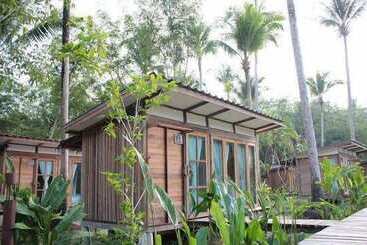 هتل Jungle Koh Kood Resort