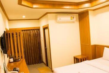 هتل Loei Residence
