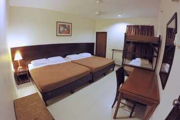 هتل Perhentian Tropicana Inn