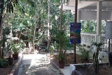 هتل Perhentian Tropicana Inn