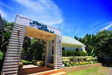 هتل Sea Sky Resort