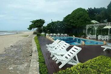 هتل Sea Sky Resort
