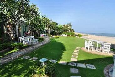 هتل Sea Sky Resort